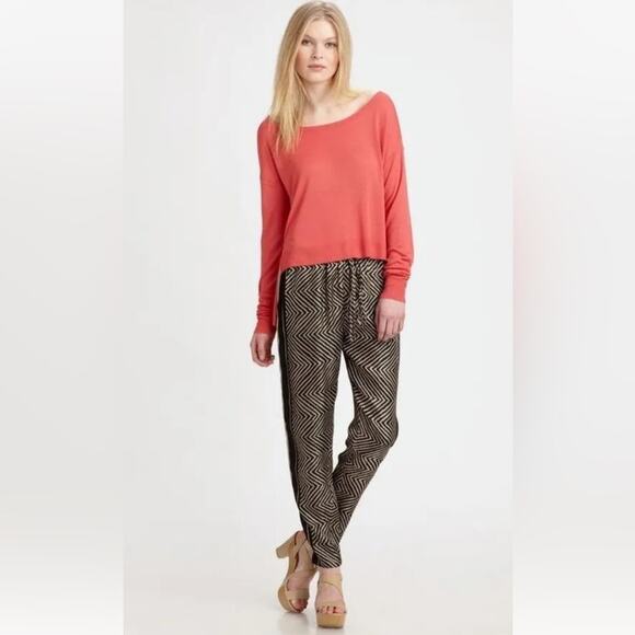 Elizabeth and James Tigerlily High Low Knit Boatneck oversized Sweater - Picture 3 of 13